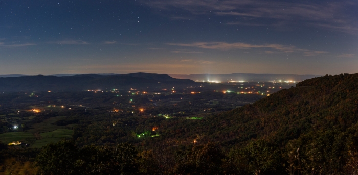 Looking into the valley from the Northern area of Skyline Drive.